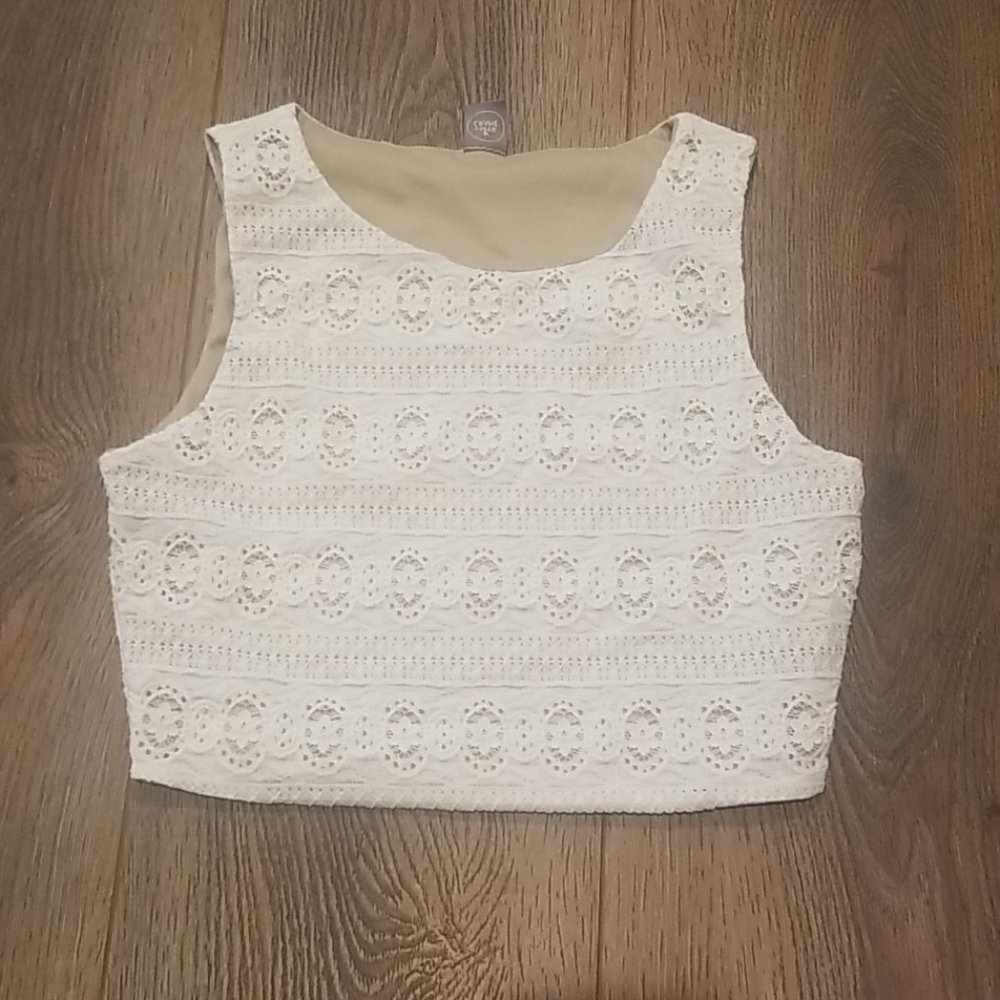 Crop top